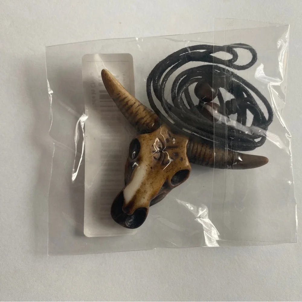 Vintage Style Ox Bullhead Pendant Necklace‎